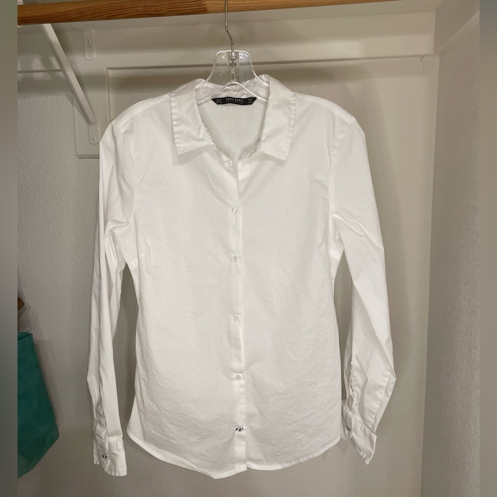 ✨5 for $15✨ Zara Basics medium top